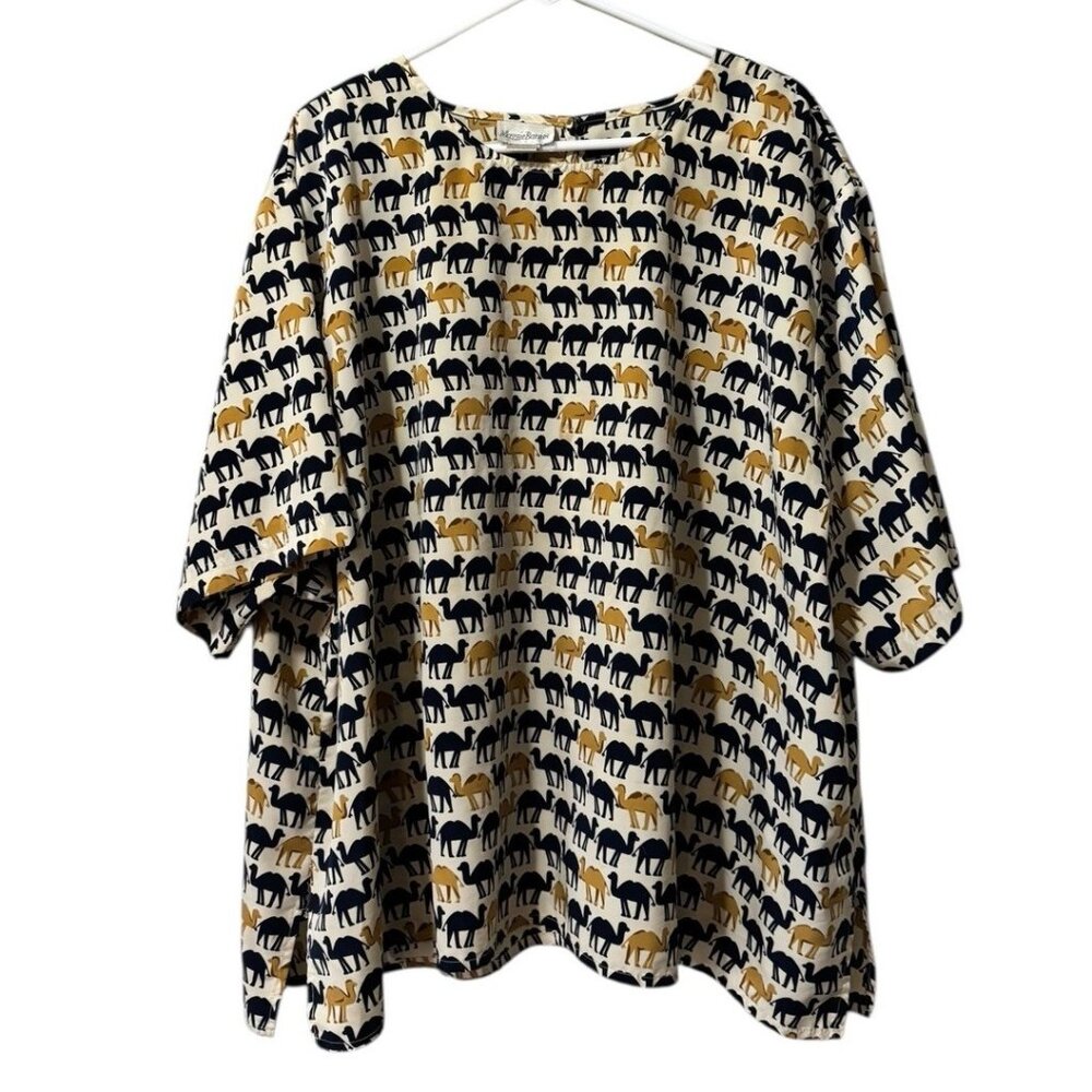 Maggie Barnes Size 34W Short Sleeve Blouse Polyester Lightweight Career Artsy